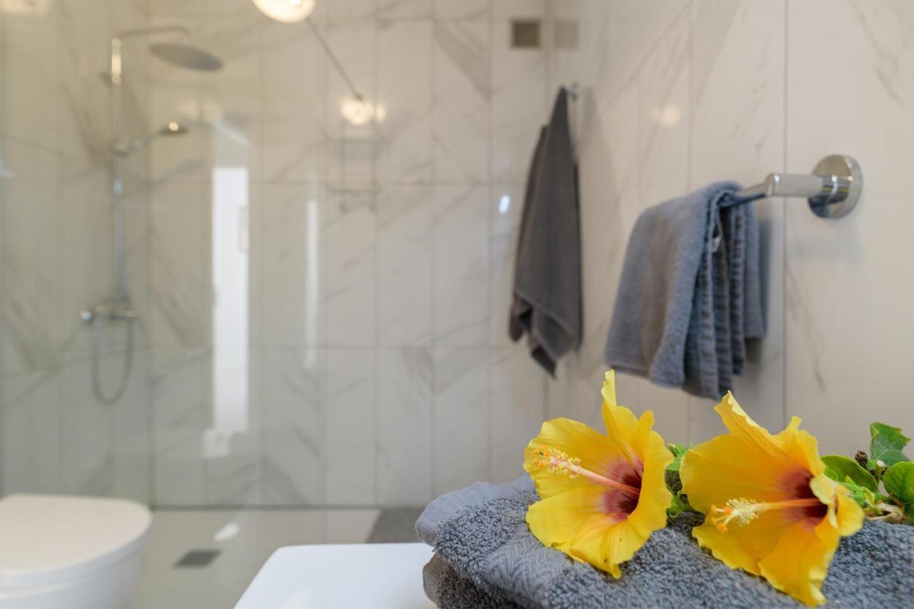 Sol Eterno - Luxury Aparmtent With Direct Oceanview And Extra Services Costa Teguise Exterior photo